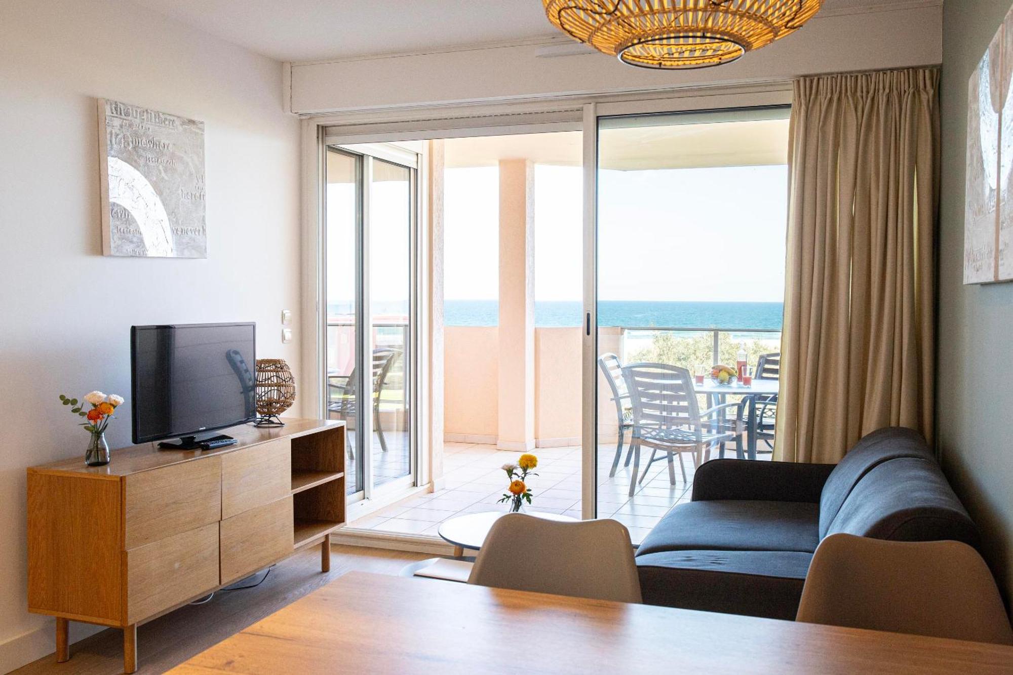 Apart-hotel Les Flamants Roses 3*
